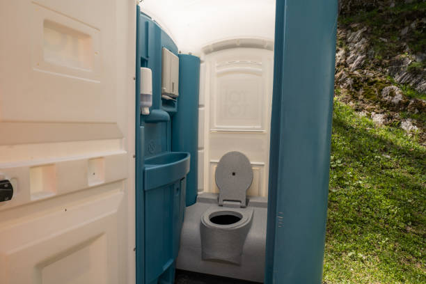 Portable Toilet Options We Offer in Edgerton, MN